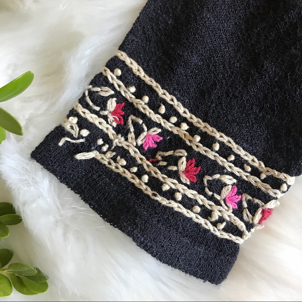 Harold's}• black embroidered Cardigan - Picture 8 of 8